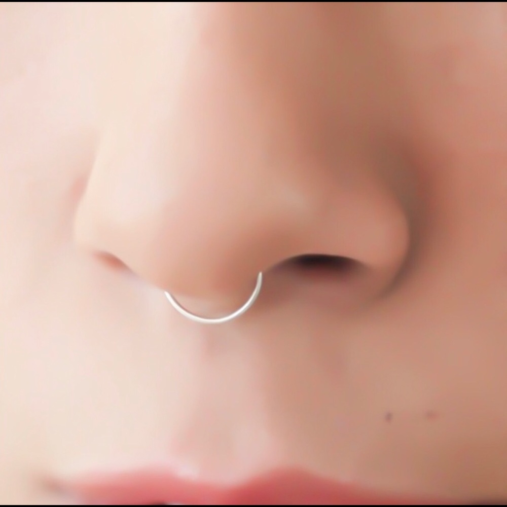 925 SS Skinny Faux/Fake Septum Ring - Picture 1 of 3